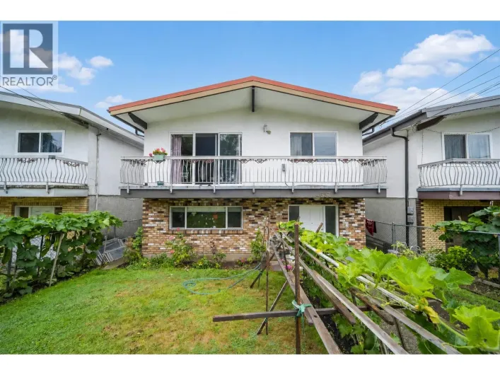 4657 SLOCAN STREET, Vancouver
