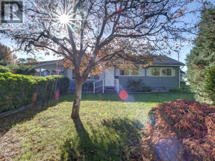 4657 WHITAKER ROAD, Sechelt