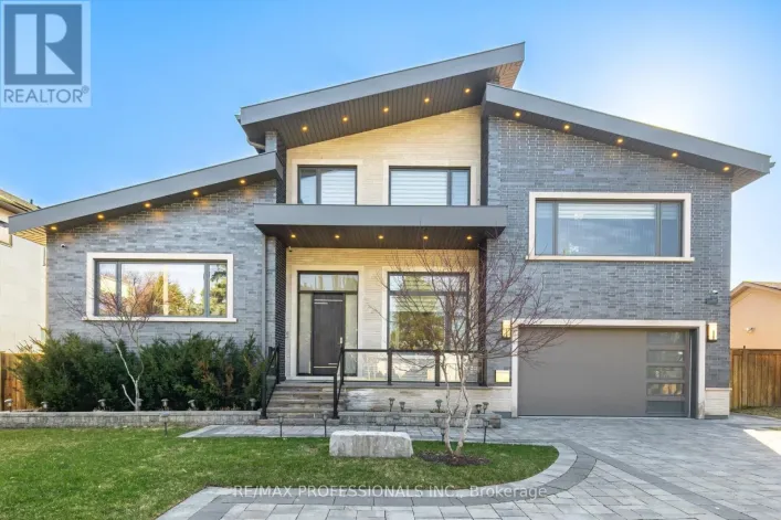 House for sale: 466 THE KINGSWAY, Toronto
