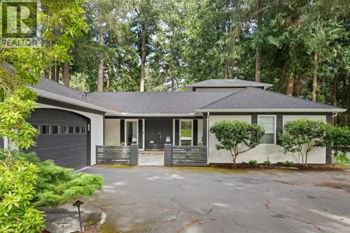 4661 Amblewood Dr, Saanich