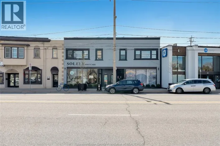 4667 WYANDOTTE STREET East, Windsor