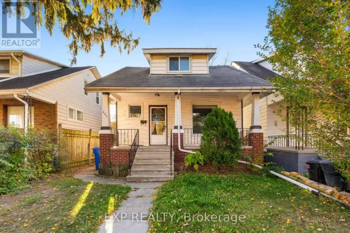 467 GROVE AVENUE, Windsor