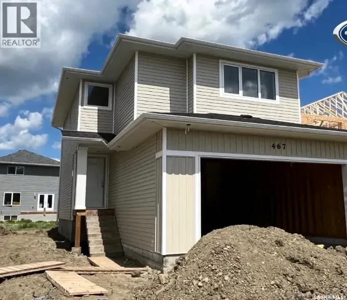 House for sale: 467 Traeger CLOSE, Saskatoon