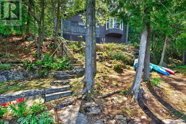 468 MOORHEAD LANE, Leeds and the Thousand Islands