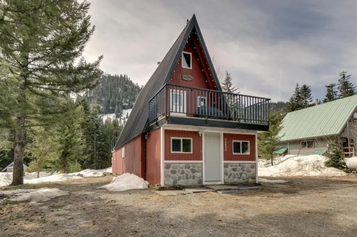 46890 SAKWI CREEK ROAD, Mission