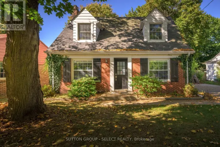 469 RIVERSIDE DRIVE, London North