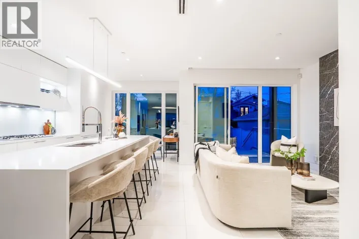 4691 W 9TH AVENUE, Vancouver