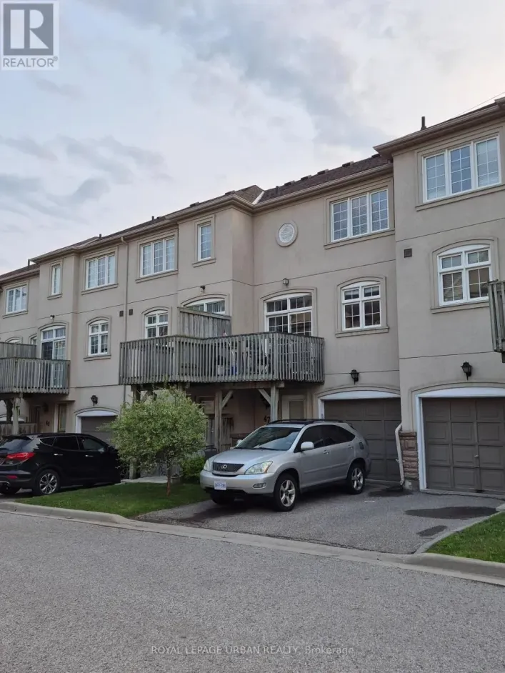 47 - 10 POST OAK DRIVE, Richmond Hill