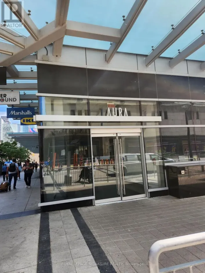 47 - 384 YONGE STREET, Toronto