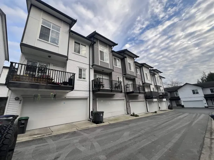 47 5867 129 STREET, Surrey
