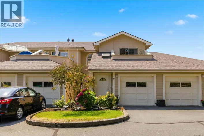 47 909 Admirals Rd, Esquimalt
