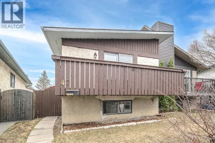 47 Bermuda Way NW, Calgary