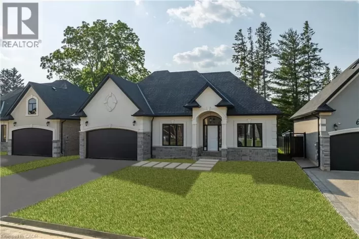 47 CESAR Place, Ancaster