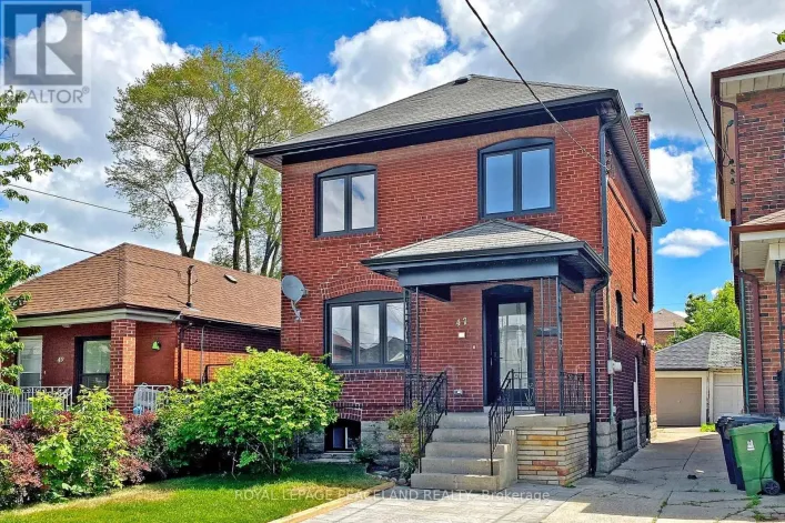 47 CHAMBERLAIN AVENUE, Toronto