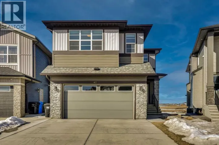 47 Corner Meadows Row NE, Calgary