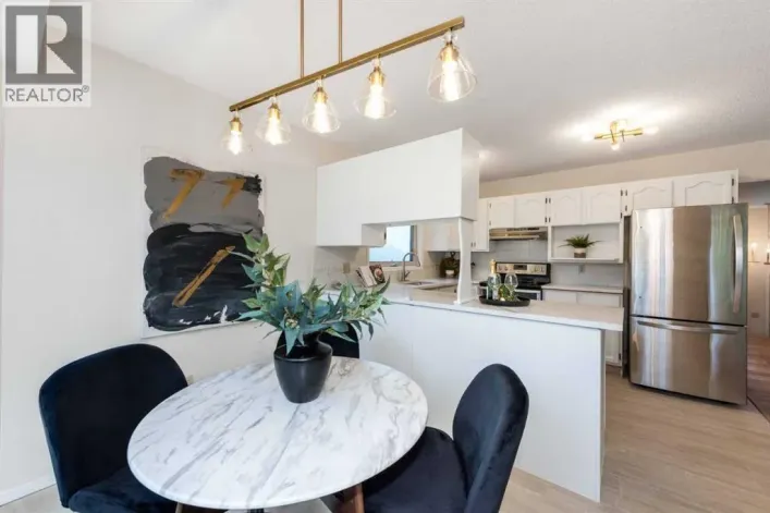 47 Hawkstone Drive NW, Calgary