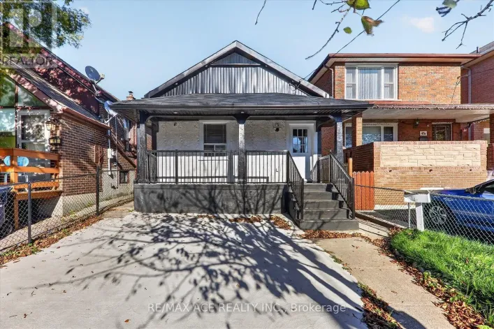 47 LAUREL AVENUE, Toronto