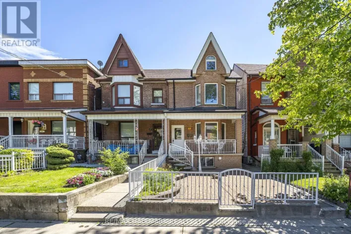 47 MONTROSE AVENUE, Toronto