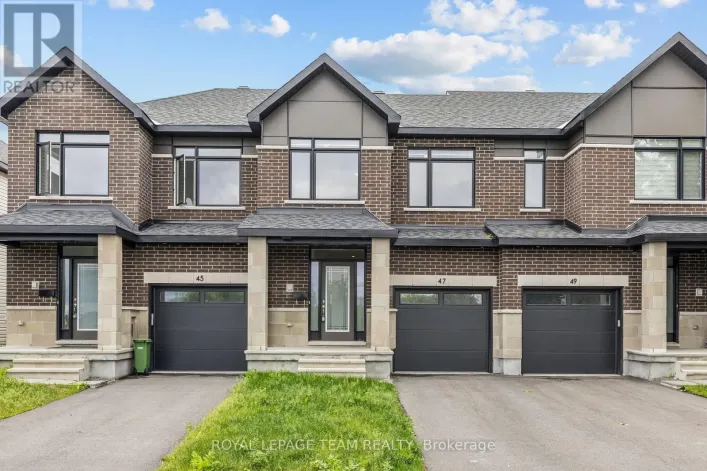 47 MOOSONEE CRESCENT, Ottawa