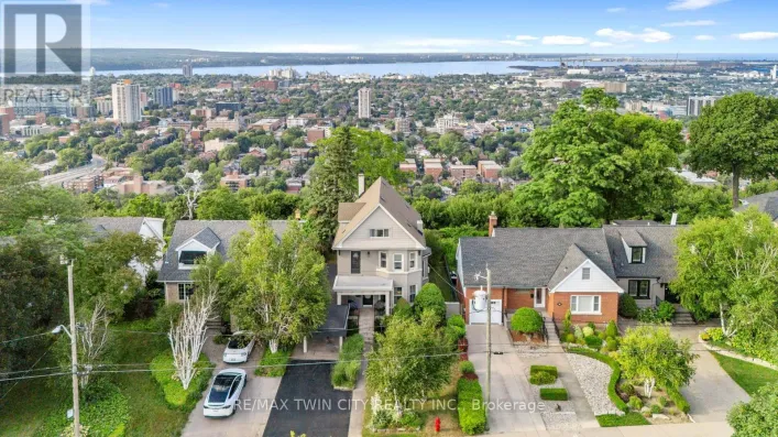 47 MOUNTAIN PARK AVENUE, Hamilton