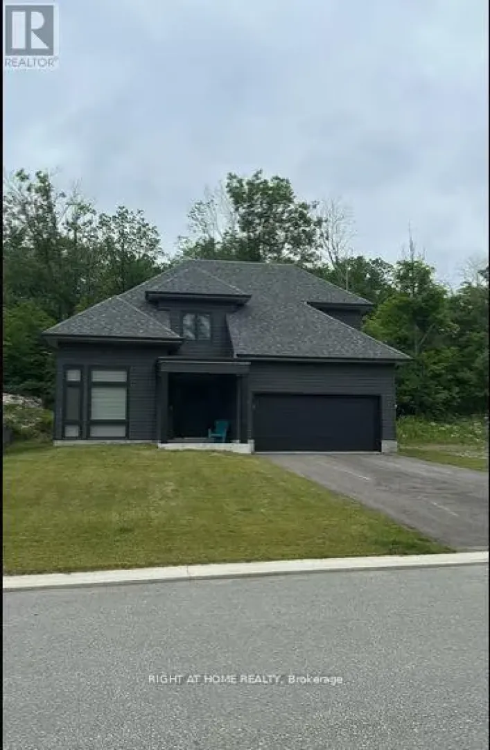 47 MUSKOKA BAY BOULEVARD, Gravenhurst)