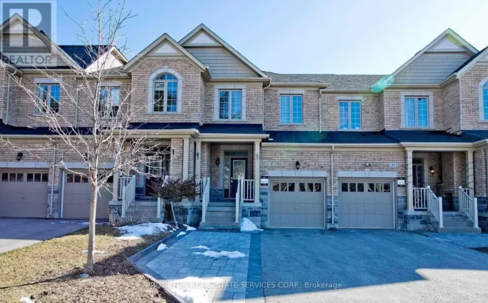 47 RADIAL DRIVE, Aurora