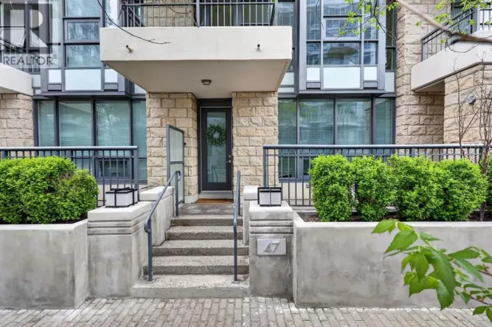 47 Waterfront Mews SW, Calgary