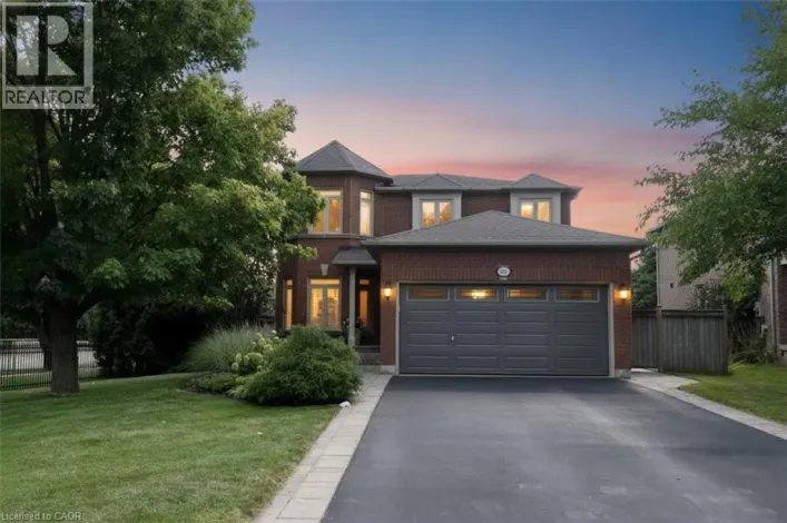 470 AMANDA Crescent, Burlington