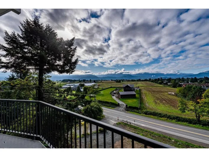 47005 YALE ROAD|Little Mountain, Chilliwack