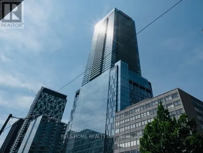 4703 - 488 UNIVERSITY AVENUE, Toronto