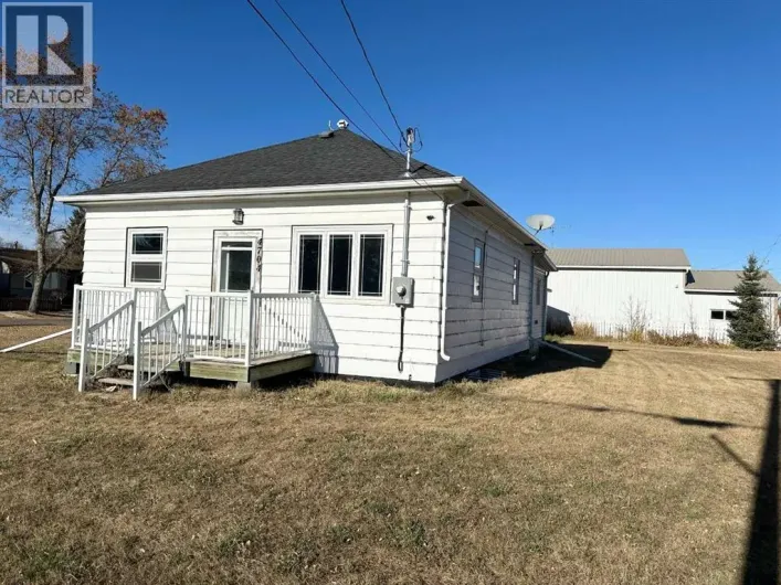 4704 51 Avenue, Mannville