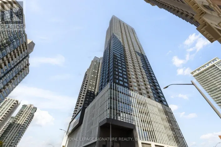 4706 - 395 SQUARE ONE DRIVE, Mississauga