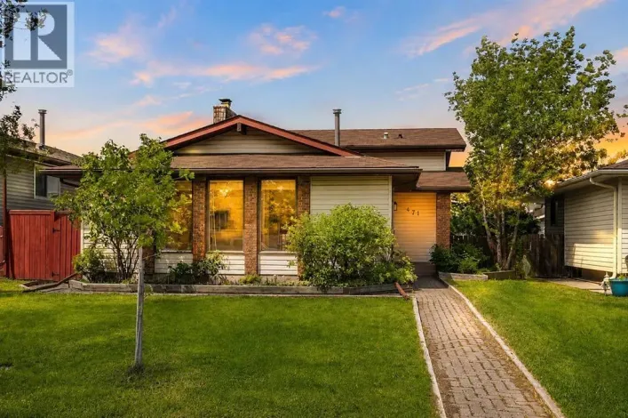 471 Berkley Crescent NW, Calgary