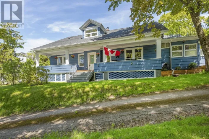 471 Clifton Avenue, Windsor