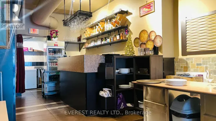 471 DANFORTH AVENUE, Toronto