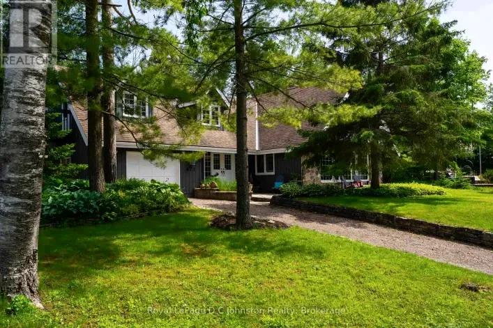 House for sale: 471 ECKFORD AVENUE, Saugeen Shores
