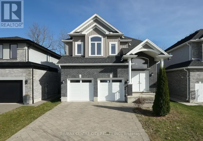 471 SOPHIA CRESCENT, London North