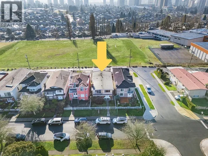4710 UNION STREET, Burnaby