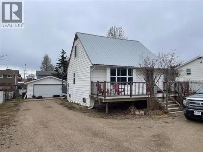 4711 SPRUCE AVENUE, Fort Nelson