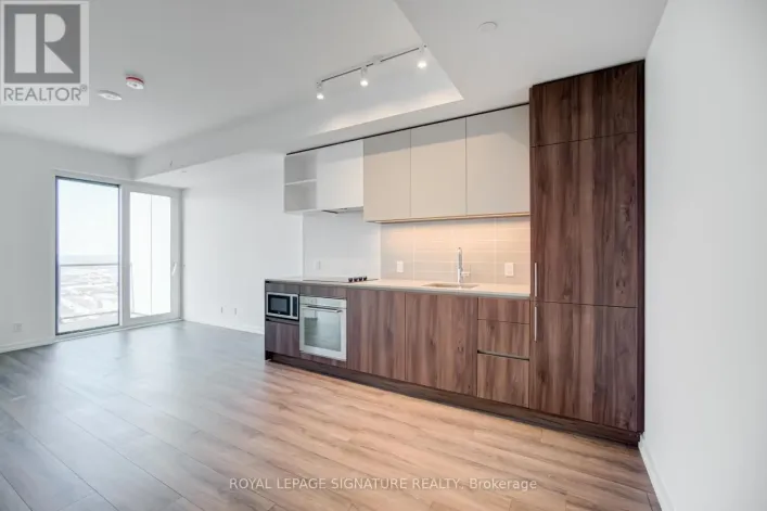 4715 - 1000 PORTAGE PARKWAY, Vaughan