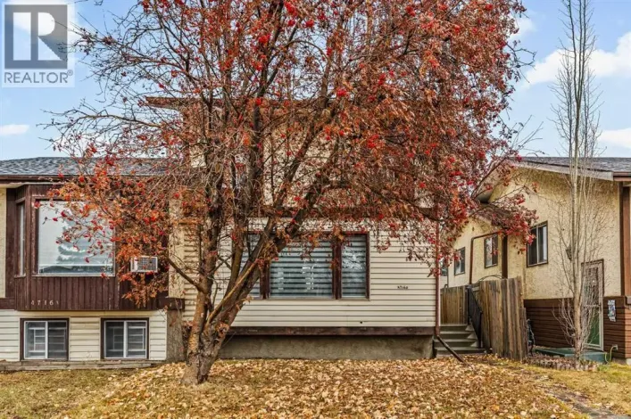 4716B 44 Avenue NE, Calgary