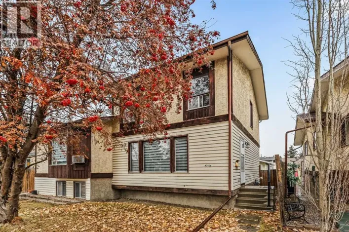 4716B 44 Avenue NE, Calgary