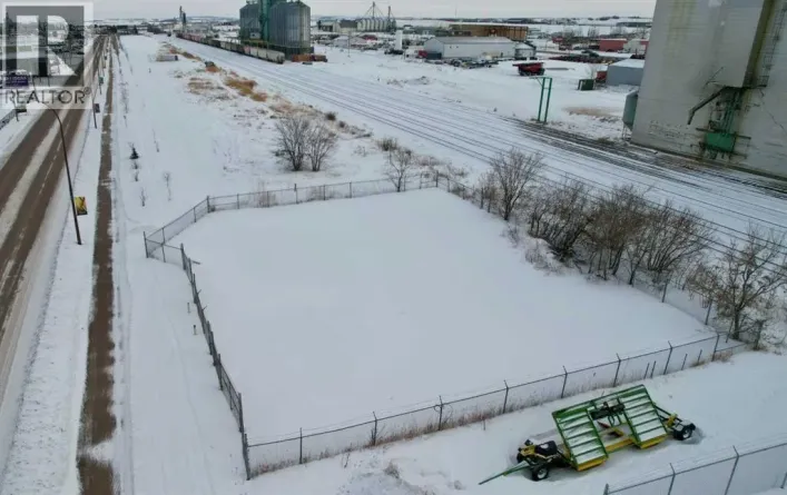 4719 Railway Avenue, Vermilion