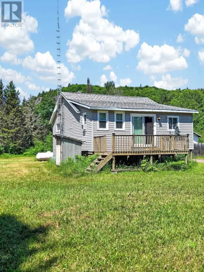 472 Whitman Dam RD, Searchmont