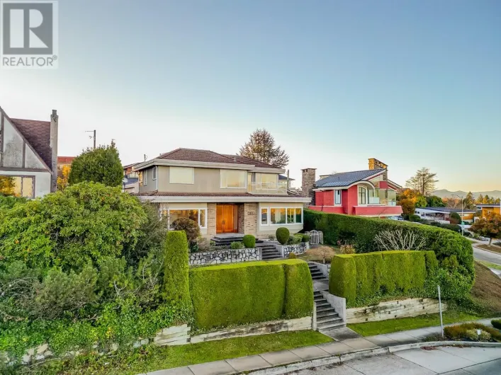 4723 PUGET DRIVE, Vancouver