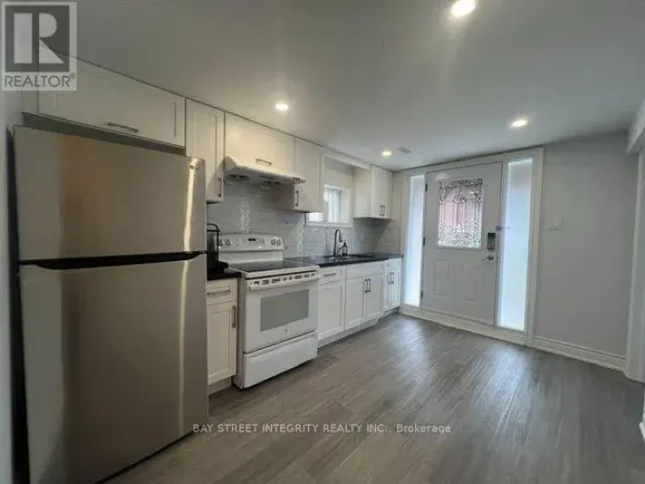 House for rent: 4736 WILD ROSE STREET, Mississauga