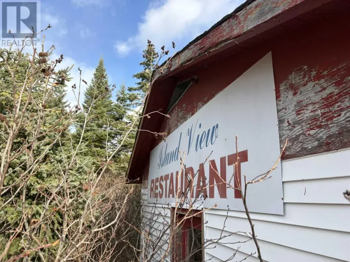 4749 Highway 7, Spanish Ship Bay