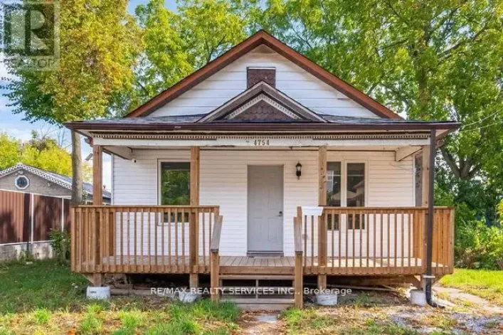 4754 FIRST AVENUE, Niagara Falls