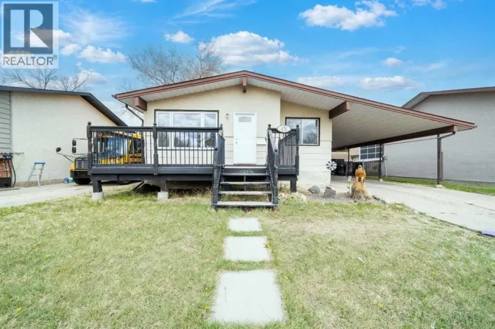 476 18 Street NE, Medicine Hat