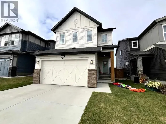 476 CHINOOK GATE SQUARE Street SW, Airdrie